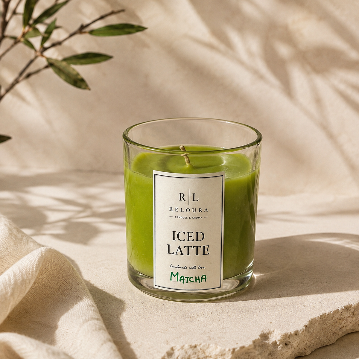 RELOURA Iced Latte Matcha Candle – product view